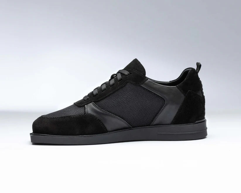 BLACK LEATHER/MESH DARTS SHOE
