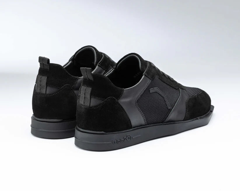 BLACK LEATHER/MESH DARTS SHOE