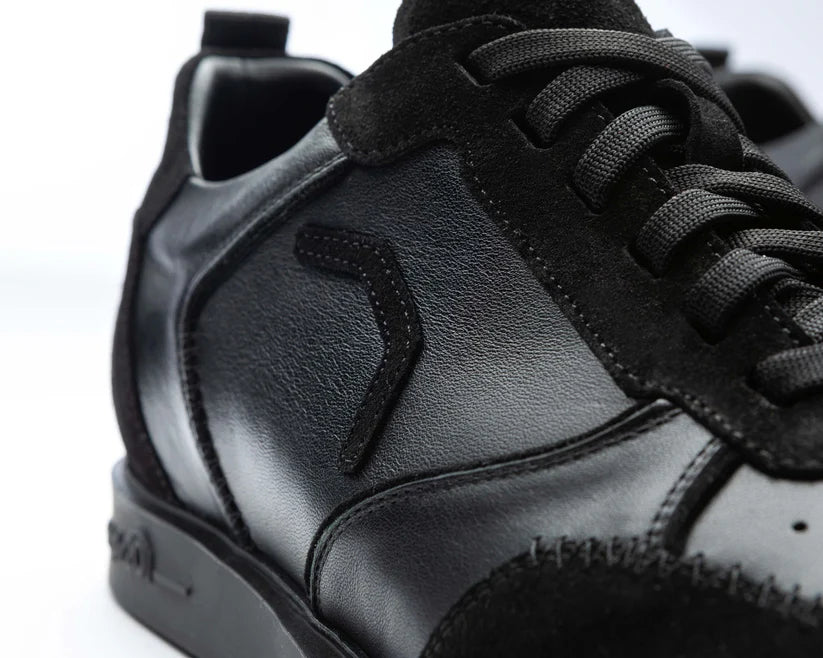 BLACK FULL LEATHER DARTS SHOE