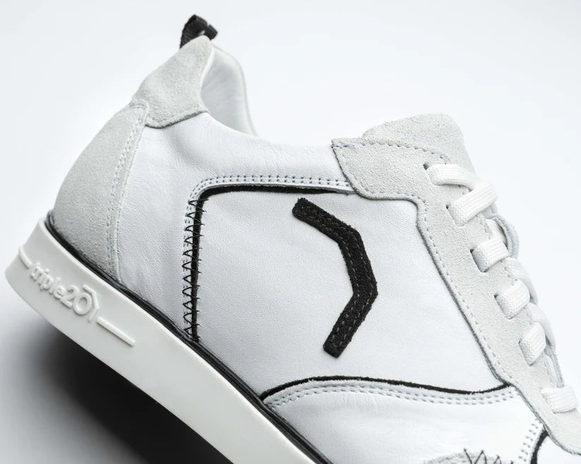 WHITE/BLACK FULL LEATHER DARTS SHOE