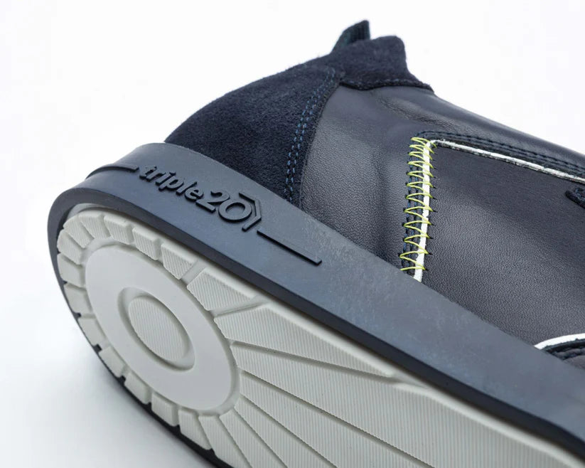 BLUE/WHITE FULL LEATHER DARTS SHOE