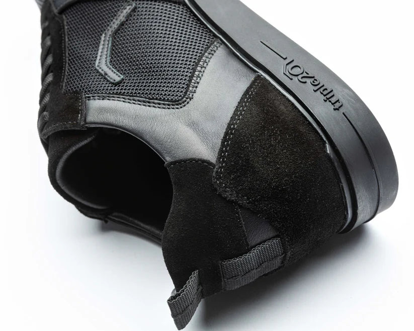 BLACK LEATHER/MESH DARTS SHOE