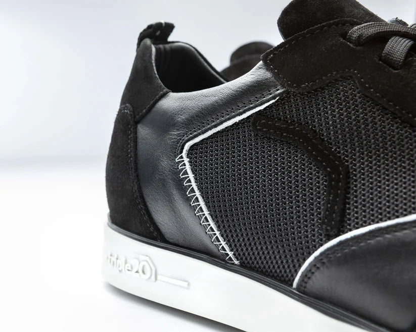 BLACK/WHITE LEATHER/MESH DARTS SHOE